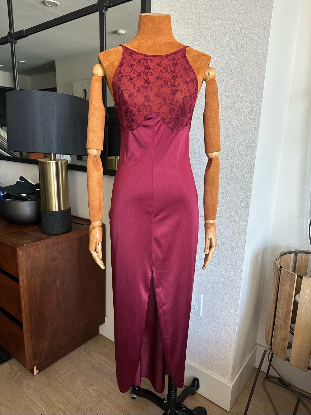 VINTAGE Glydons Nylon Slip